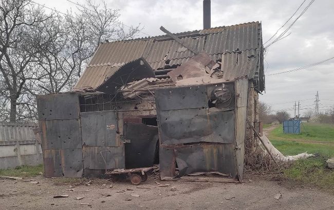 Окупанти обстріляли дві громади у Дніпропетровській області: є руйнування