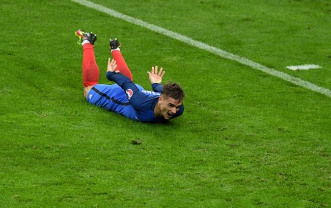 Франция - Исландия: Хозяева Евро громят соперника