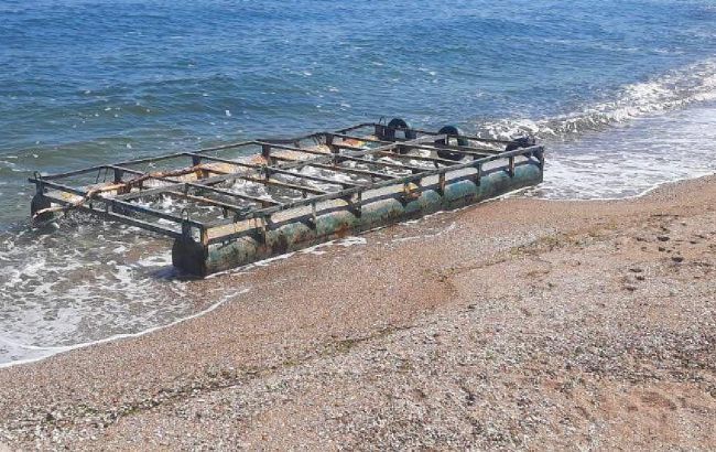 Море перетворюється на сміттєзвалище: прикордонники показали наслідки підриву ГЕС