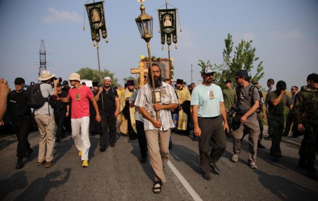 Поліція заблокувала хресну ходу на Київ із західного напрямку