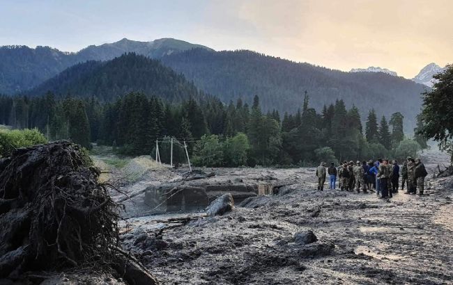 У Грузії на курорті стався зсув ґрунту: семеро людей загинули, десятки зникли безвісти