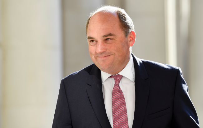 Глава Міноборони Британії пішов у відставку