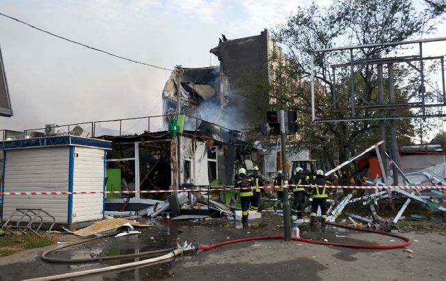 Поліція показала перші хвилини після ракетної атаки росіян на Черкаси