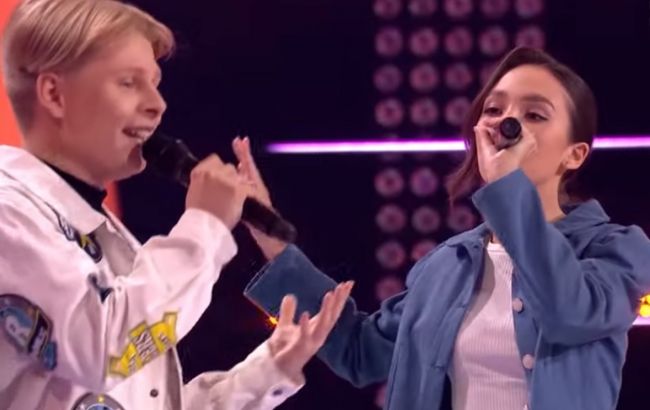 На "Голос країни 13" дует підлітків із піснею із "Дуже дивних справ" пробрав до мурашок (відео)