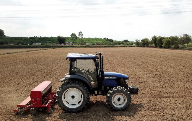 Количество сделок превысило 1 тысячу: в каких областях продали больше всего земли