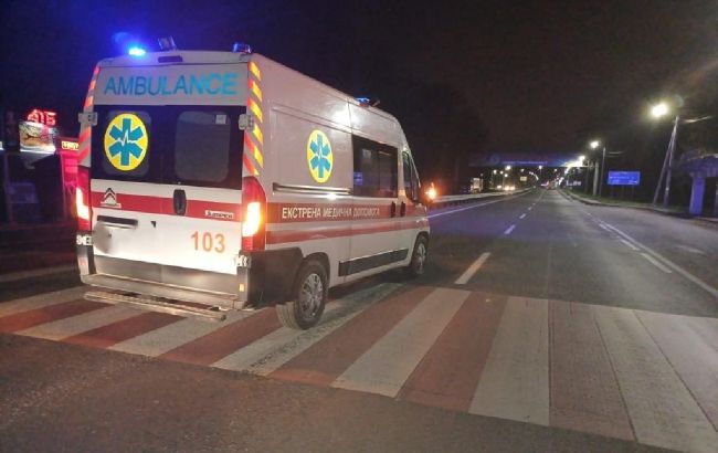 У Львівській області "швидка" збила пішоходів, є травмовані