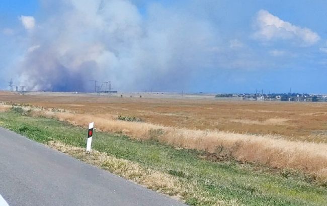 Місце пуску "Шахедів". На мисі Чауда у Криму шириться пожежа: супутникові знімки