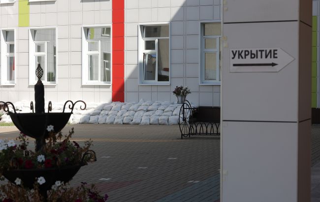 У Ленінградській області пролунав вибух, помітили дим (відео)