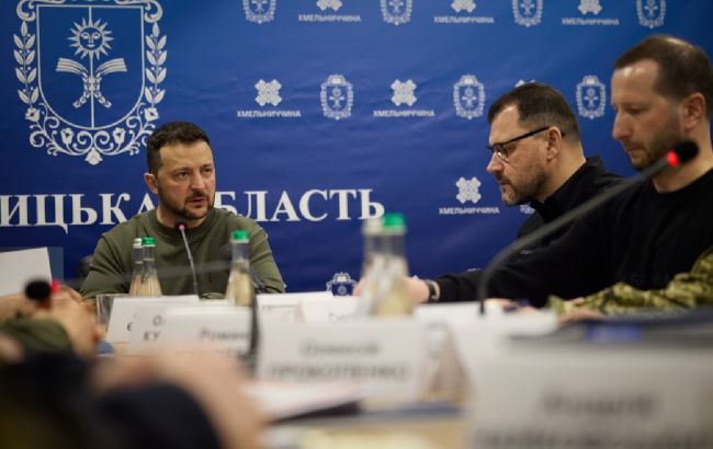 Зеленський прибув у Хмельницький: подробиці візиту