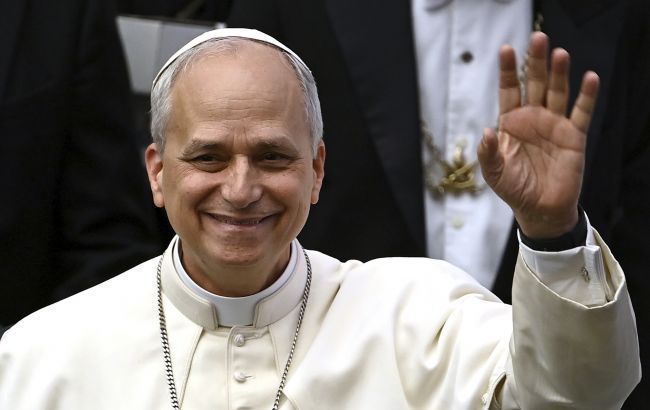 Папа Лев XIV хочет провести переговоры Украины и РФ в Ватикане