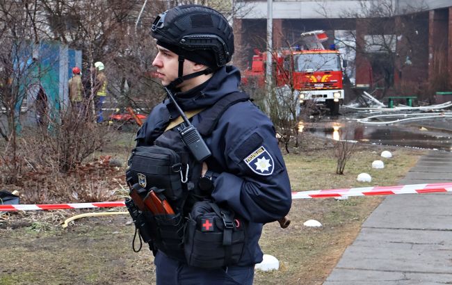 Росіяни вдарили по газогону та агропідприємству у Херсонській області