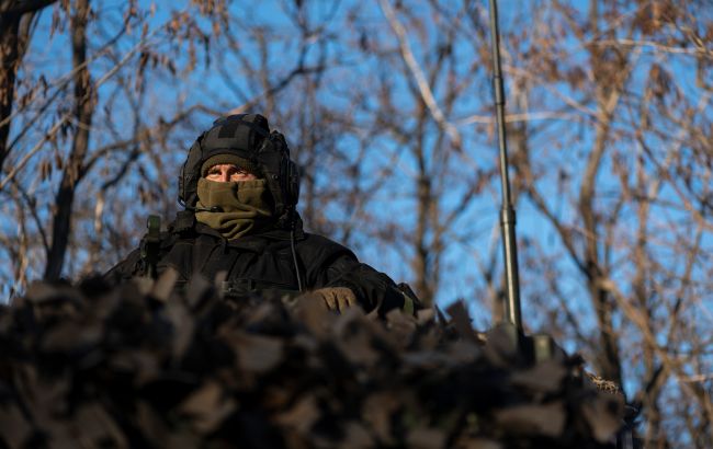 За добу армія РФ втратила 1460 солдатів, літак і 11 танків, - Генштаб