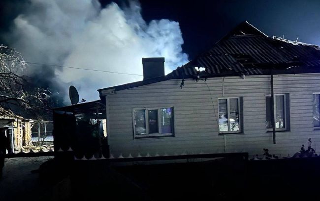 В Кировоградской области вспыхнул пожар после ночной атаки дронов