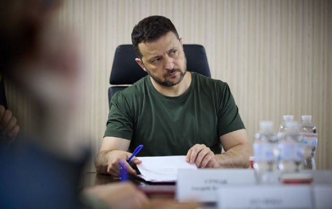 Зеленский поручил направить больше дронов на Покровское направление фронта