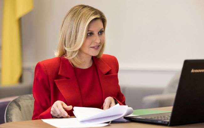 Зеленская о "40 машинах охраны" президента: "возможно, мы чего-то не видим"