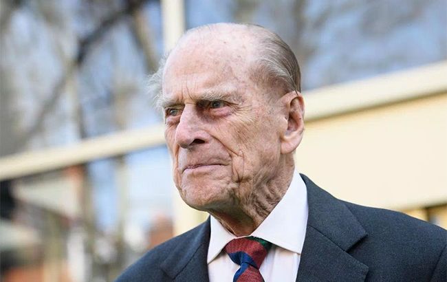 Мужа Елизаветы II принца Филиппа госпитализировали