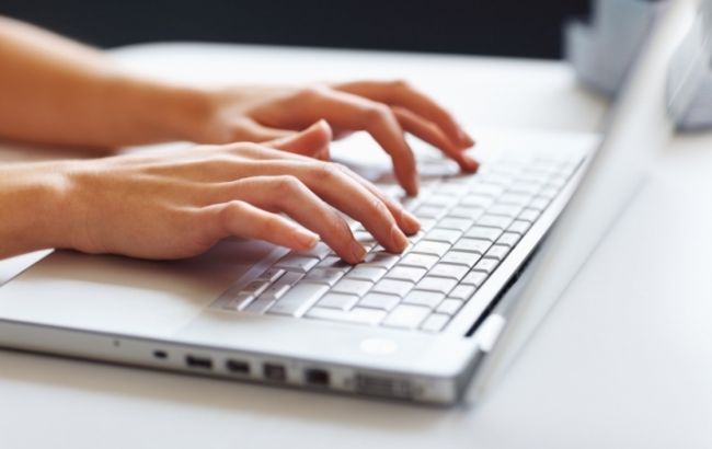 В Харькове женщине, которая "заминировала" 10 госучреждений, сообщили о подозрении