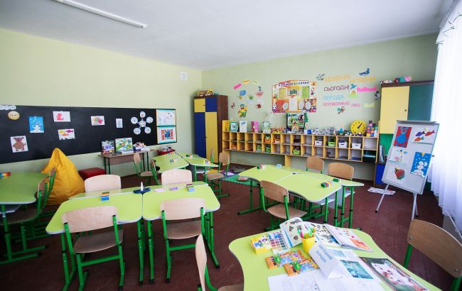 В Запорожье детям на шею вяжут чесночные обереги для защиты от ОРВИ