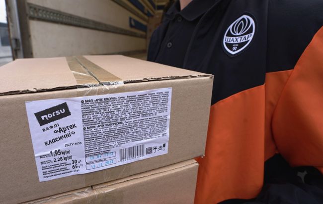 "Шахтер" передал ВСУ груз с продовольствием