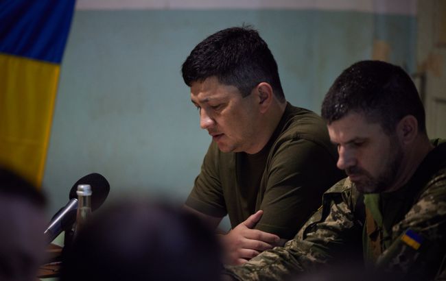 Зеленский вручил Киму орден Богдана Хмельницкого