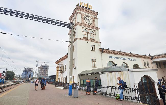 Перевод часов в Украине: Укрзализныця сделала важное предупреждение