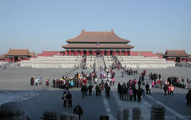 Вирус в Китае: Пекин закрывает Запретный город и отменяет празднование Нового года