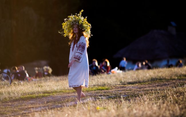 Не сумуйте: чому ви ніколи не знайдете цвіт папороті на Івана Купала
