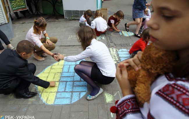 В Украине повышают помощь многодетным семьям