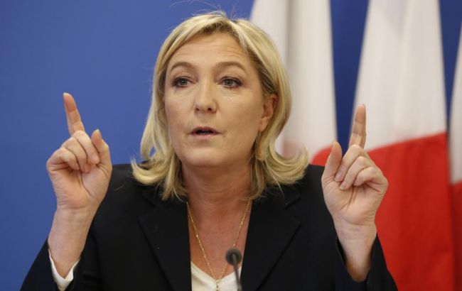 Ле Пен отказалась идти на допрос в суд до конца президентской кампании