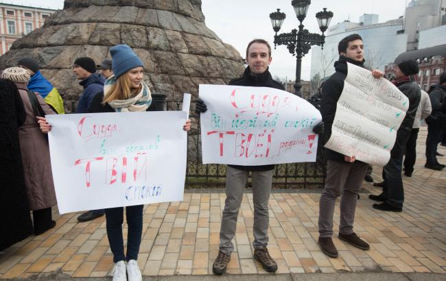 Митинг в поддержку полицейского Олейника (фото)
