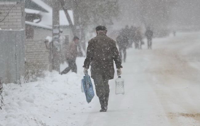 Снегопады обесточили 430 населенных пунктов в 9 областях