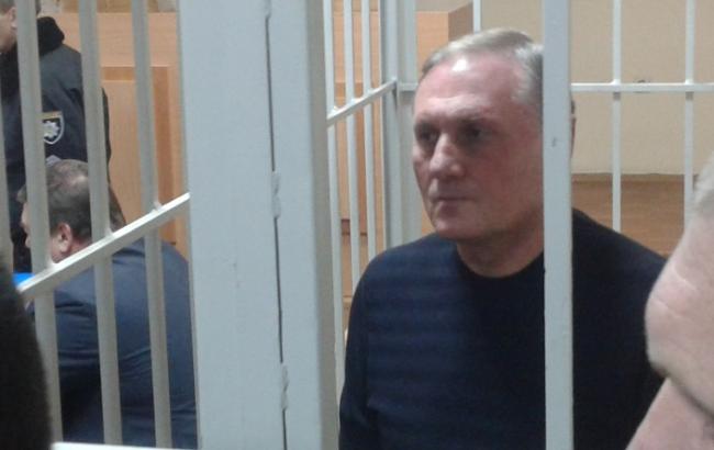 Суд перенес рассмотрение продления ареста Ефремова на неопределенный срок