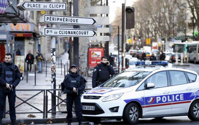 Франция на полгода продлила режим чрезвычайного положения