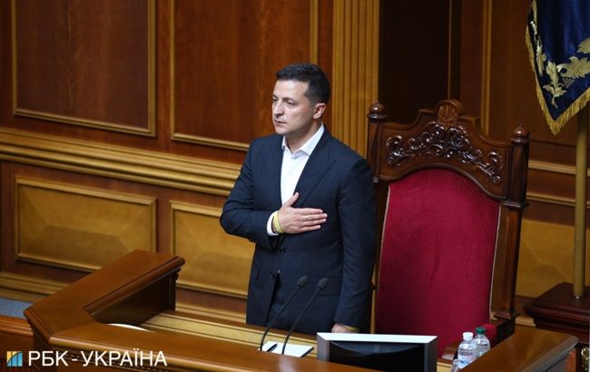 Зеленский пришел в Раду