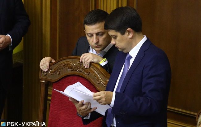 Дебют "Слуги народа": как партия Зеленского начала управлять страной