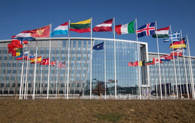 НАТО призывает Россию немедленно освободить украинских моряков