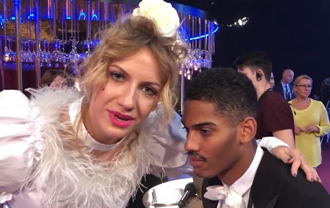 "Тупо я &mdash; страшна, всі &mdash; красіві": Леся Нікітюк показала, як перевтілювалася в Проню Прокопівну (відео)