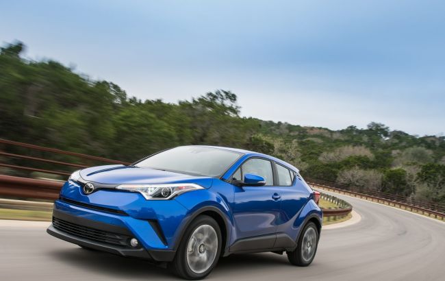 Продажі нових автомобілів в Україні в лютому зросли: названо лідерів ринку