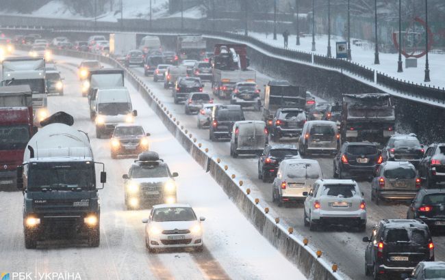 Рост цен на бензин приостановился, автогаз дешевеет