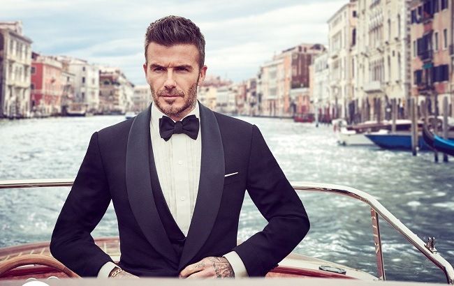 Справжній денді: красунчик Девід Бекхем приміряв стильні вбрання для GQ