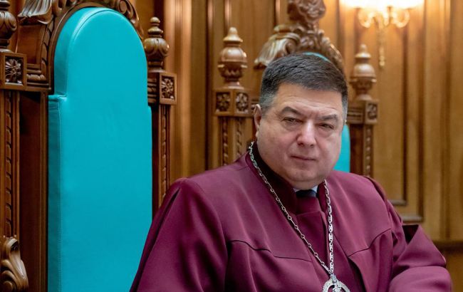 Глава КСУ скрыл операции с недвижимостью в оккупированном Крыму, - "Схемы"