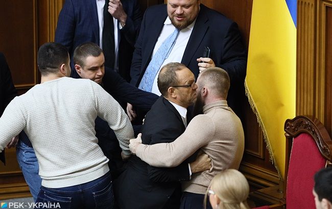 В Раде произошла потасовка с участием нардепов