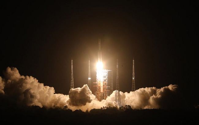 Китай запустив вантажний корабель в космос, відбулось стикування на орбіті