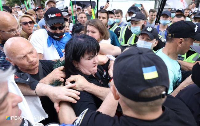 На акции ФОПов очередная драка. На этот раз под Офисом президента