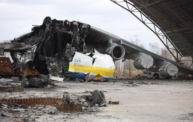 Російські військові вкрали частину деталей із "Мрії" у Гостомелі