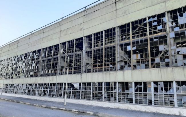 Оккупанты выпустили по Никополю три пакета реактивных боеприпасов, есть пострадавший