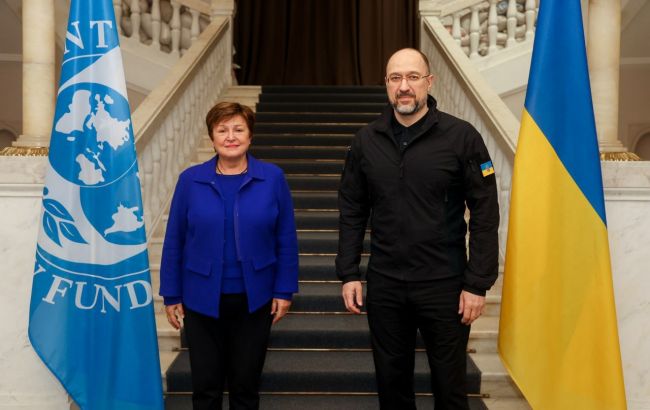 Україна хоче отримати нову програму від МВФ: деталі