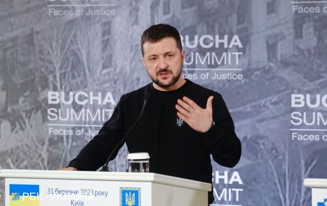 Українські війська в Бахмуті. Зеленський відповів, чи можливий вихід ЗСУ з міста