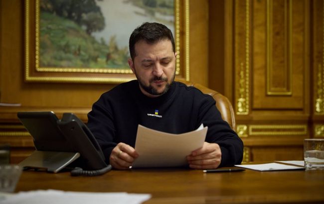 Зеленский созвонился с премьером Канады: обсудили ситуацию на фронте