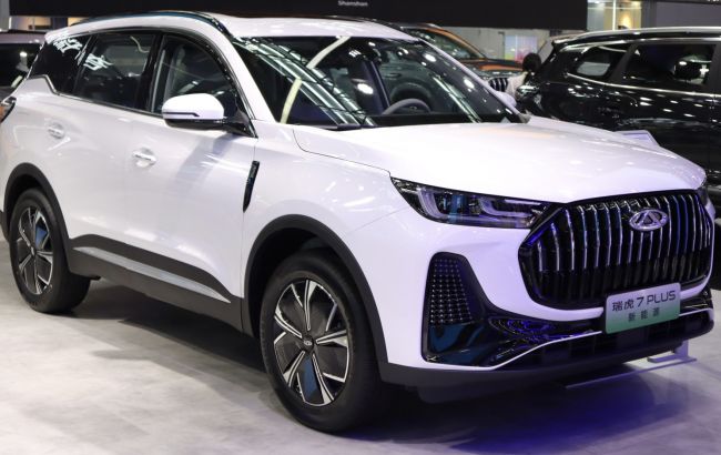 Великий китайський автовиробник несподівано вирішив піти з Росії: що стало причиною